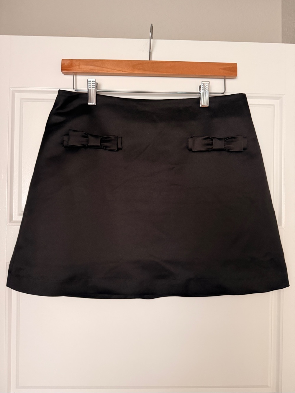 H&M Black Mini Skirt with Twin Bow Details